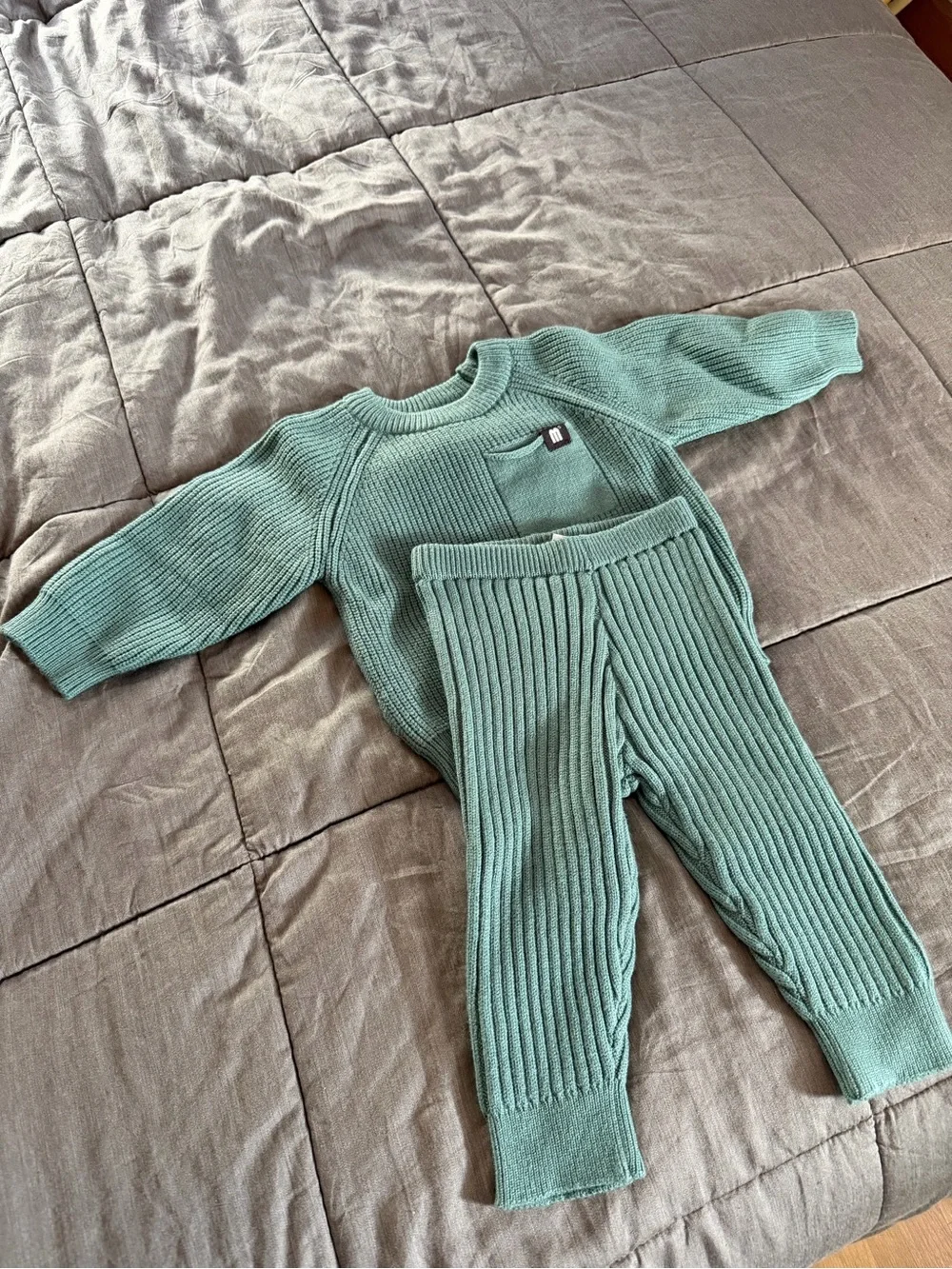 BABY SWEATER SET